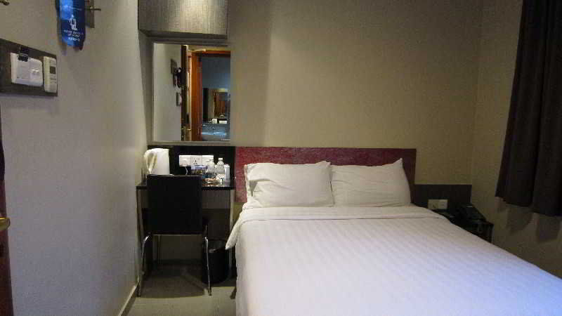 Ibis Budget Singapore Sapphire Экстерьер фото