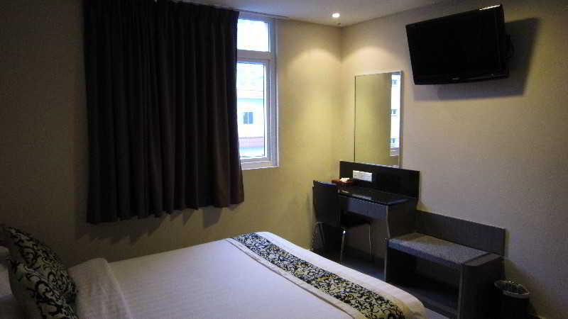 Ibis Budget Singapore Sapphire Экстерьер фото
