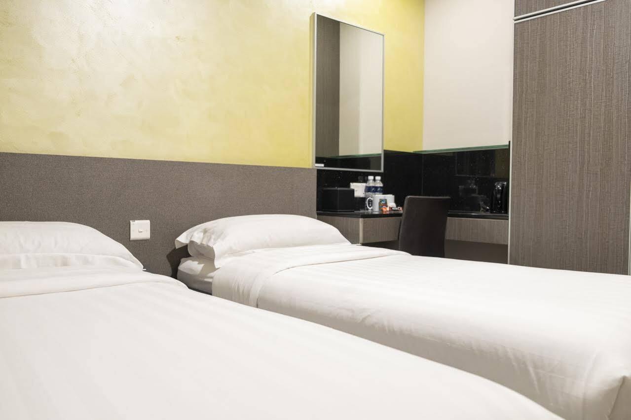 Ibis Budget Singapore Sapphire Экстерьер фото
