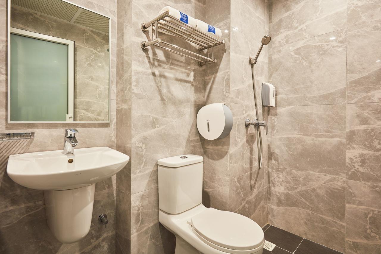 Ibis Budget Singapore Sapphire Экстерьер фото